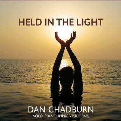 تکنوازی پیانو آرام و دل انگیزی از دن چادبرن در آلبوم Held in the Light